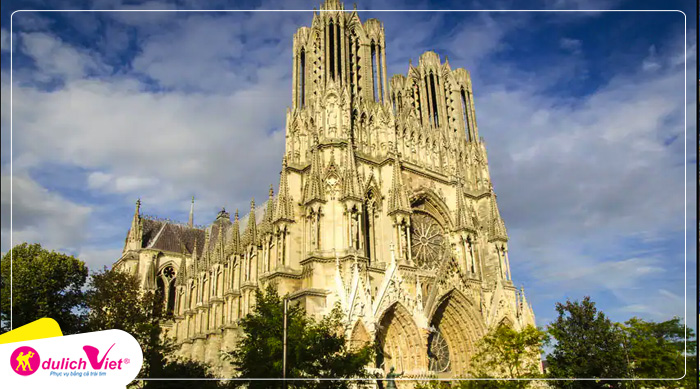 Notre-Dame-de-Reims-viet-media-trave%3B