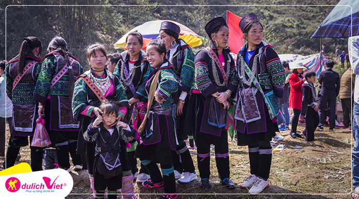 thi-tran-vung-cao-sapa-viet-media-travel