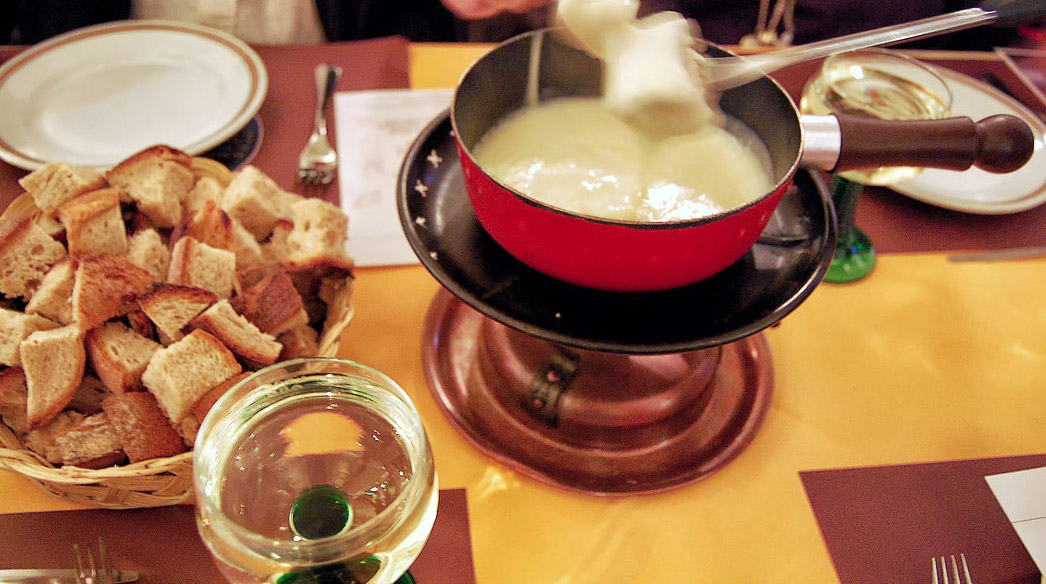 Lẩu phô mai Thụy Sĩ hấp dẫn