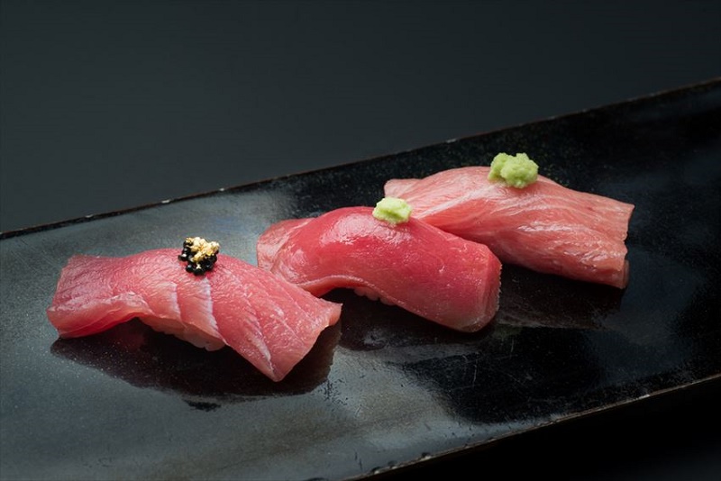 Nghệ thuật làm Sushi đòi hỏi sự tỉ mỉ và công sức của người đầu bếp