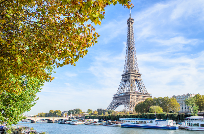 Tháp Eiffel, biểu tượng của Paris hoa lệ