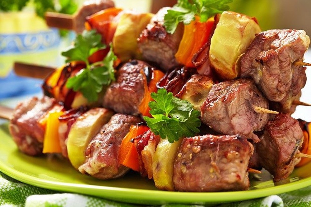 Thịt nướng Shashlik thơm ngon của Nga